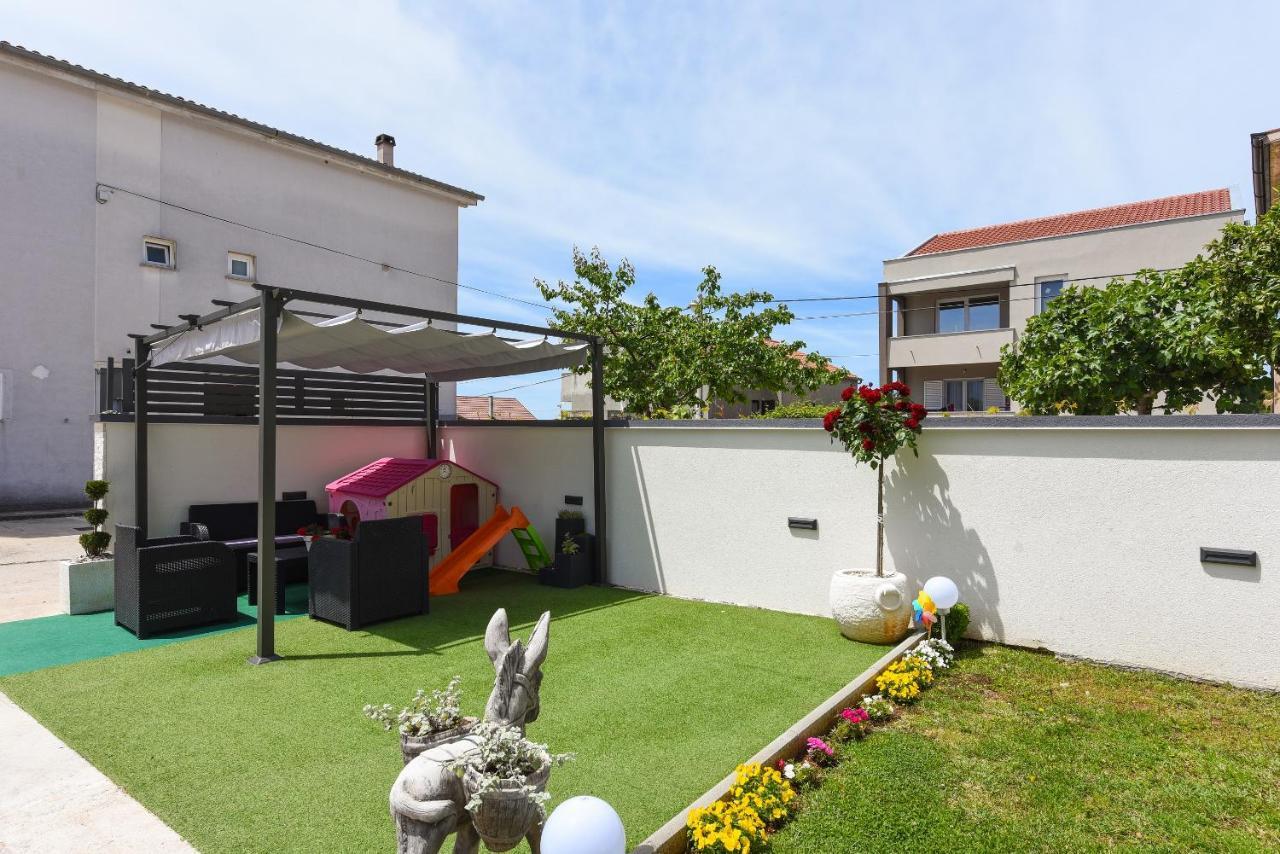 Deluxe Apartman Korina & Ramona Zadar Exterior foto
